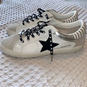 Vintage Havana sneakers! Like new!